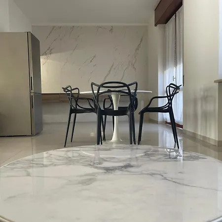 Urban Nest ויצ'נצה